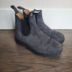 Blundstones